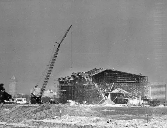 Marine Stadium under construction